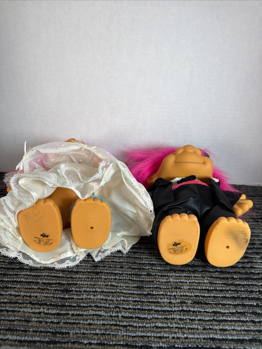 Vintage Troll (Russ) Doll Bride and Groom Set with Bright Pink Hair - Picture 10 of 14